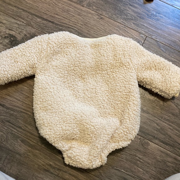 Sherpa Bubble Romper - Picture 3 of 3